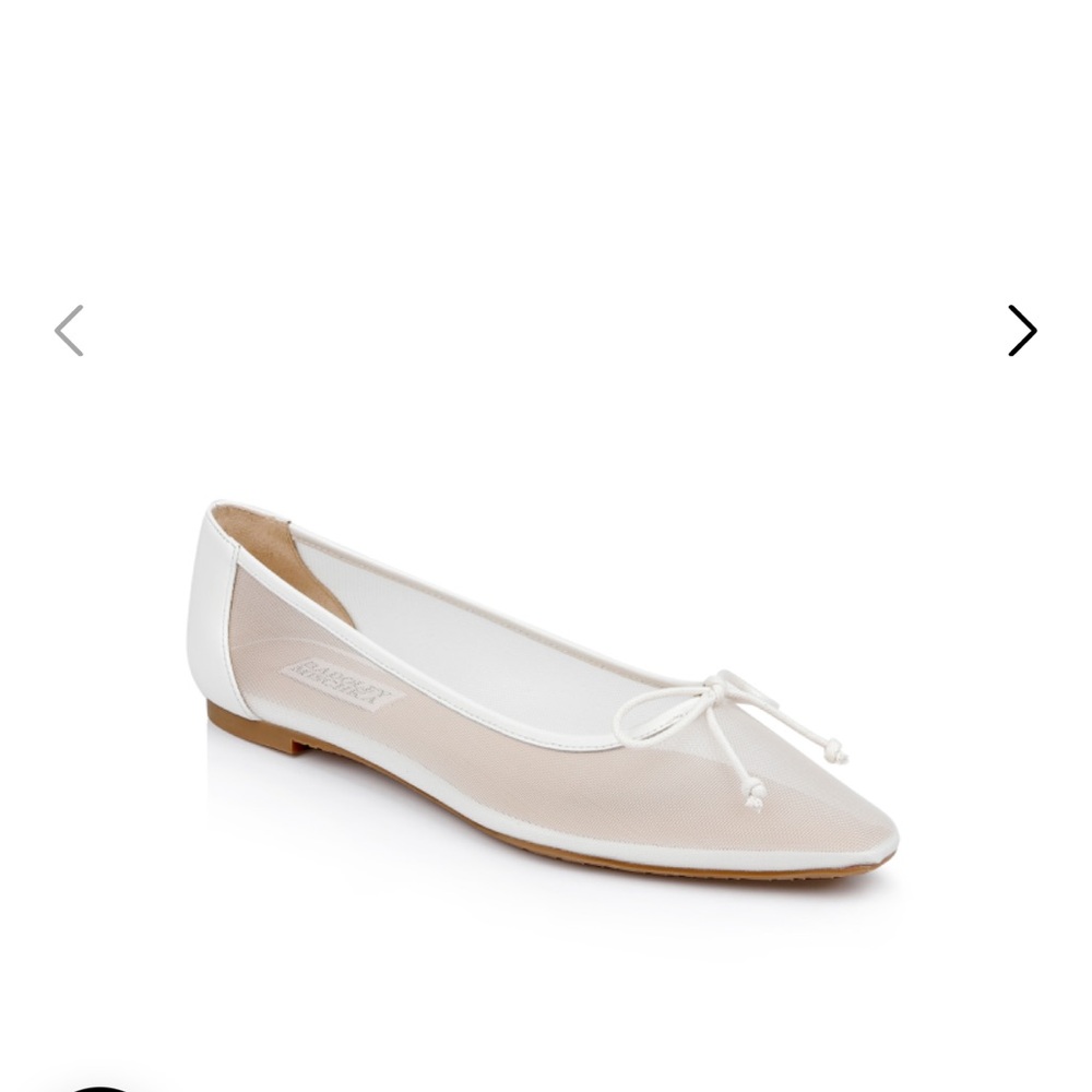 Badgley Mischka Cam Pointed Toe Leather Flats with Bow - Size 8.5